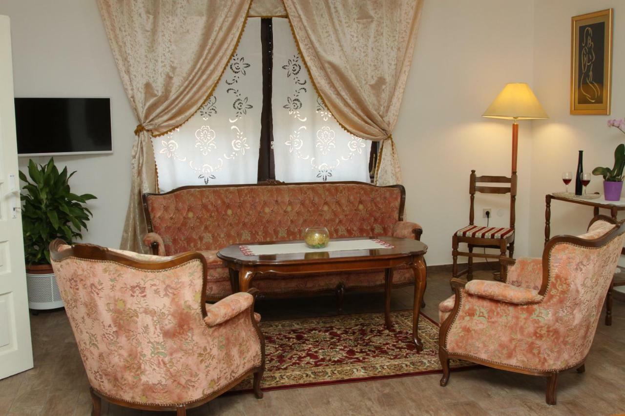 Apartman Sokica Bizovac Buitenkant foto