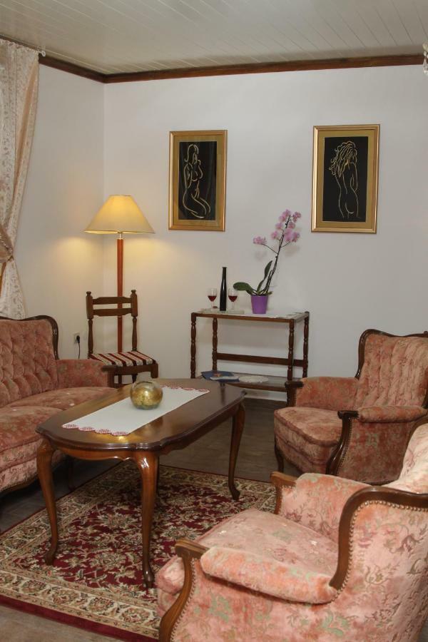Apartman Sokica Bizovac Buitenkant foto
