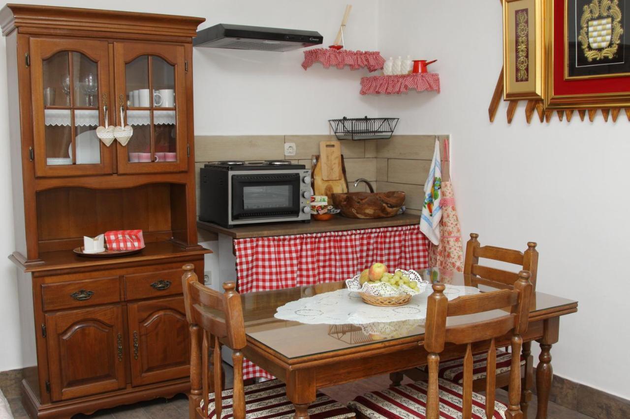 Apartman Sokica Bizovac Buitenkant foto